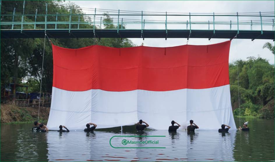 Menilik Balik Aksi Pembentangan Bendera Merah Putih di Bembem Agustus Lalu